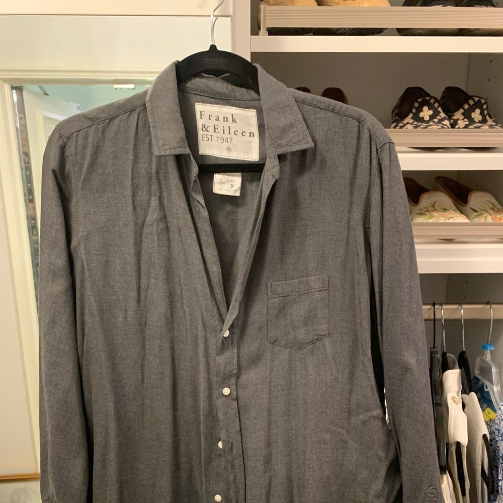 Gray Frank & Eileen blouse
